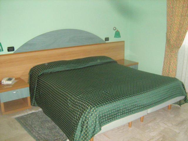 Motel Forum Polla Rum bild